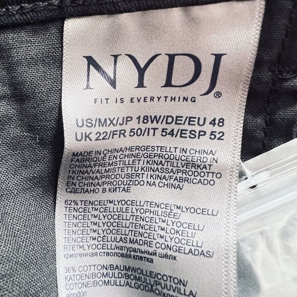 NYDJ Black Bermuda Shorts Size 18W Pockets NWT - Picture 9 of 11